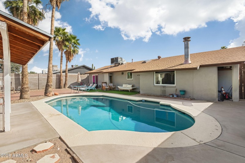 2220 E Blanche Dr Phoenix - 295