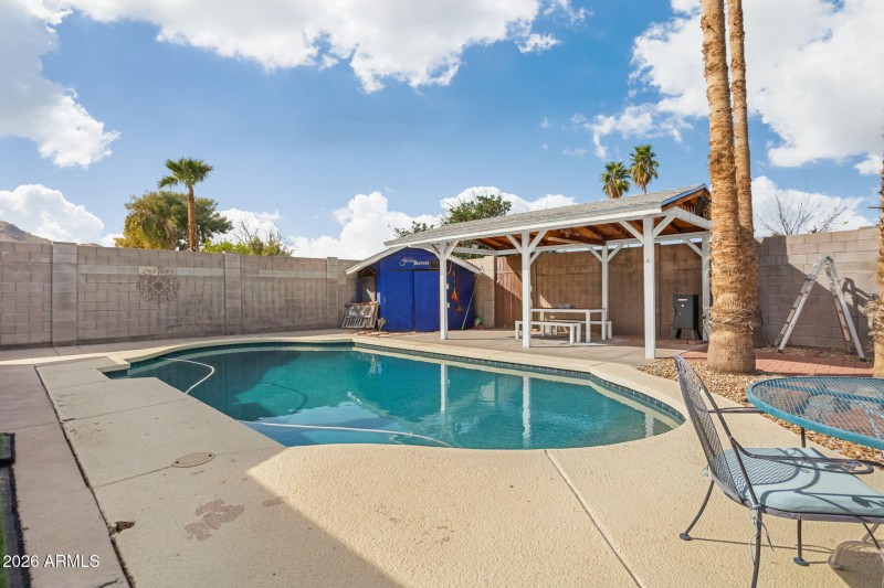 2220 E Blanche Dr Phoenix - 305