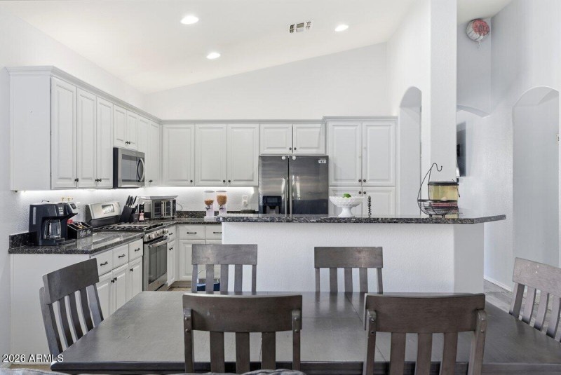 12368 W Harrison St_dining