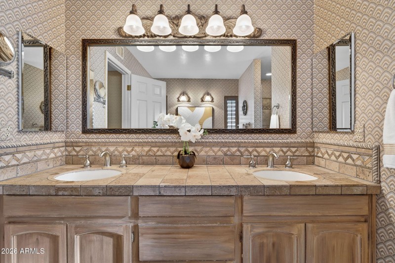 Primary Double Vanites