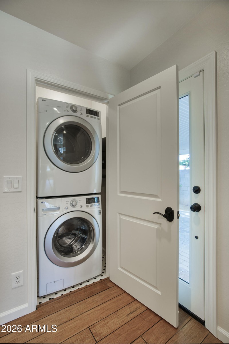 1550 E CHEERY LYNN Road