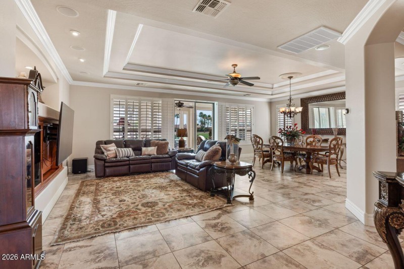 2687 N 162nd Ln Liv Rm