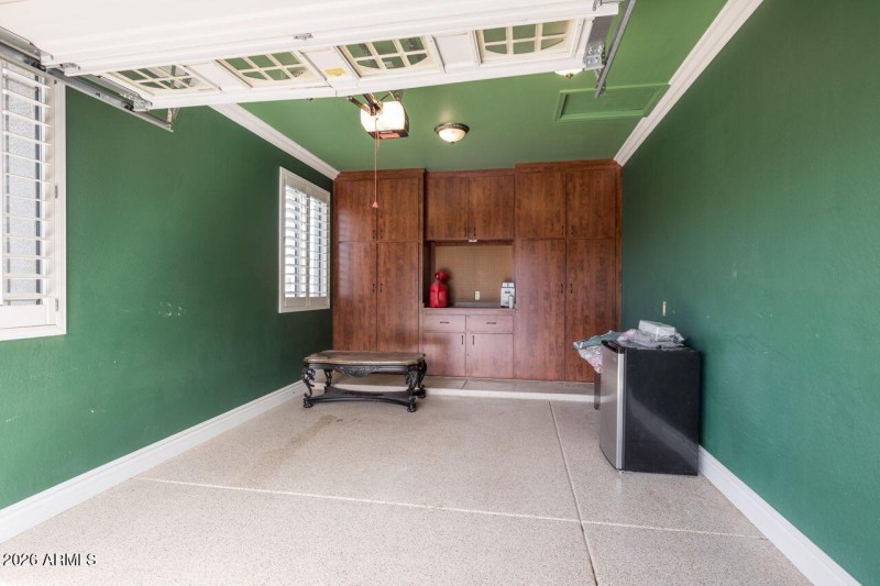 2687 N 162nd Ln GC Garage