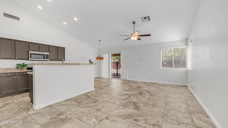 8944 W Fullam St (4)