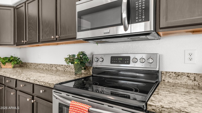 8944 W Fullam St (9)