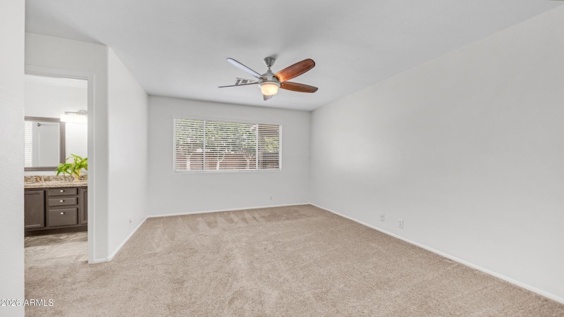 8944 W Fullam St (16)