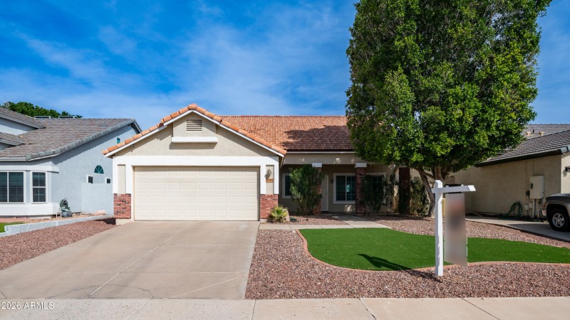 8944 W Fullam St Exterior Photos-2