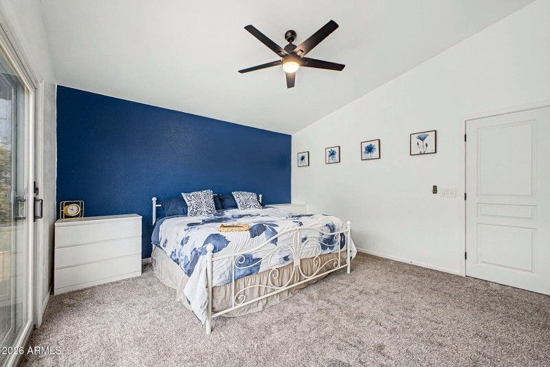 1st Bedroom - Primary