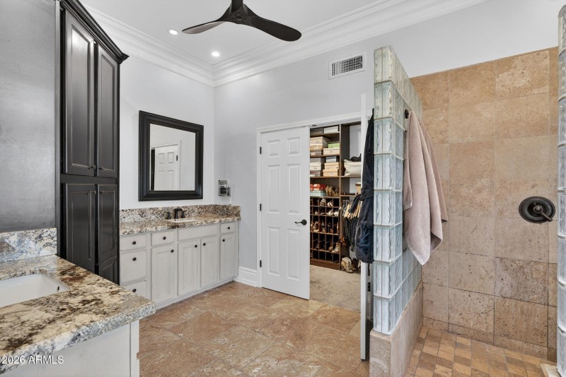 30-web-or-mls-309187 E Conquistadores Dr