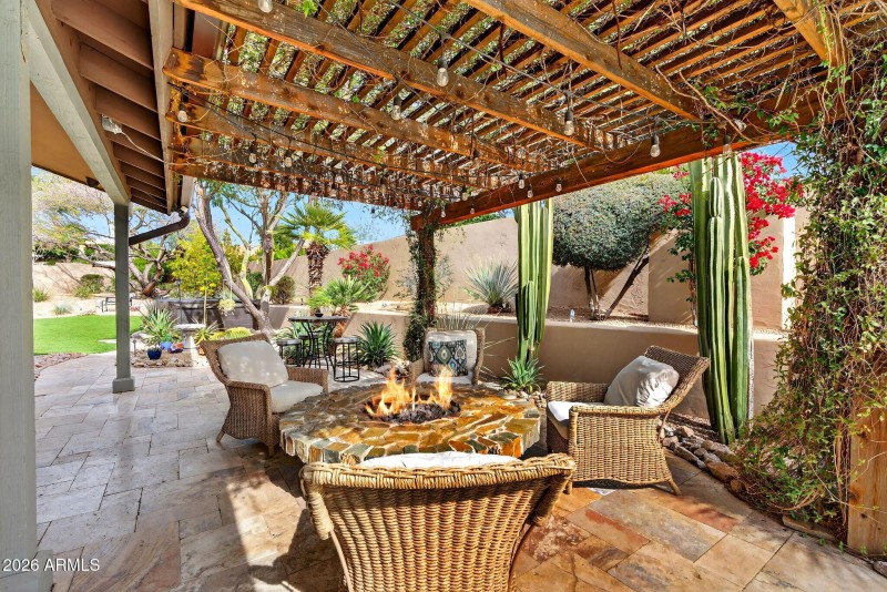 45-web-or-mls-629187 E Conquistadores Dr