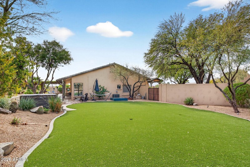 Backyard – Expansive Lawn Area