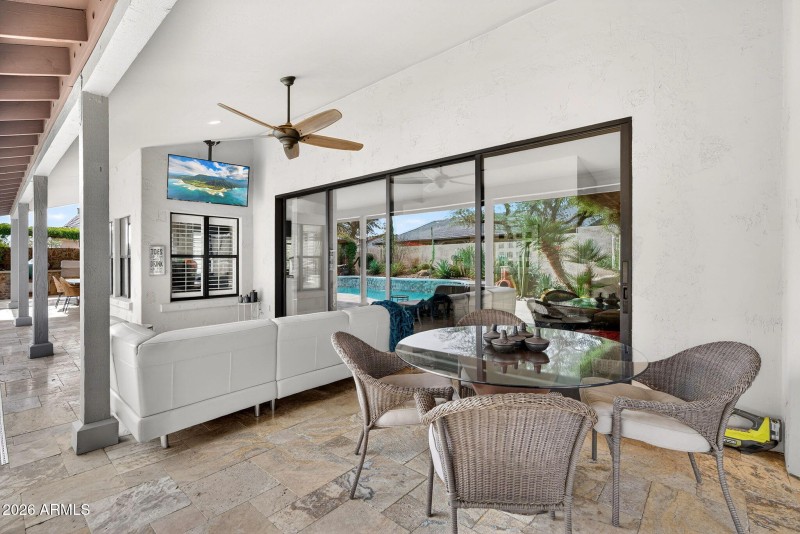 Covered Patio – Seating Area