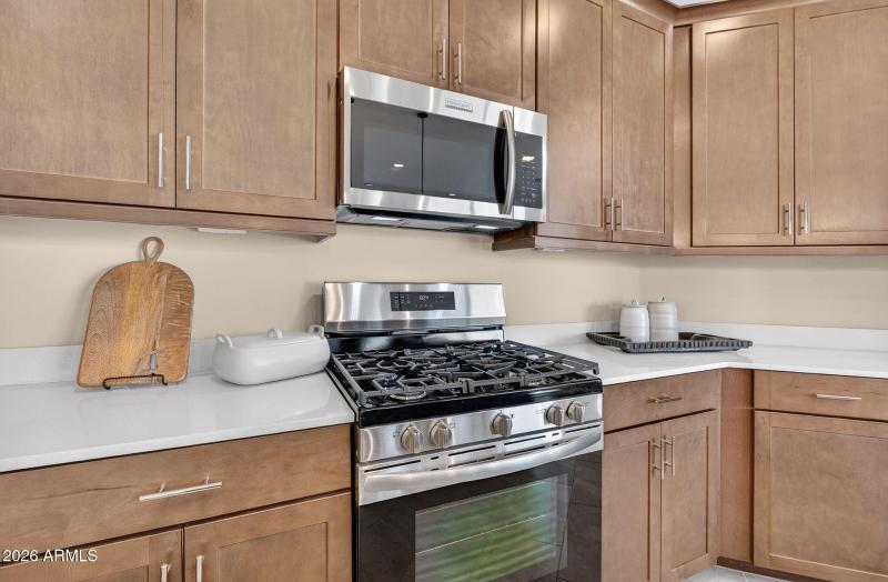 14-web-or-mls-46S 83rd Cir