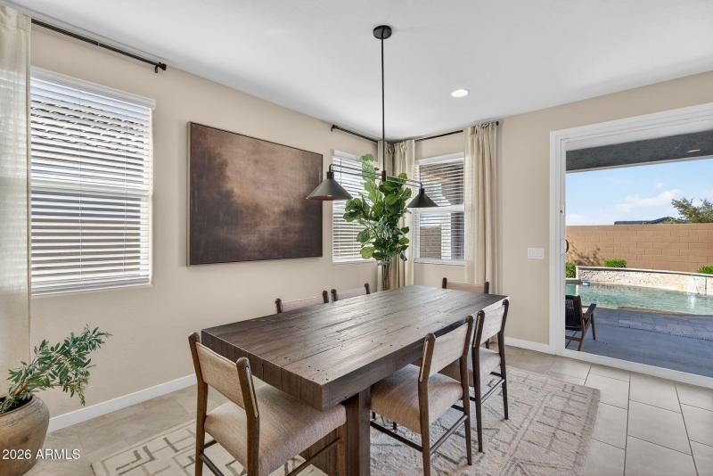 18-web-or-mls-49S 83rd Cir