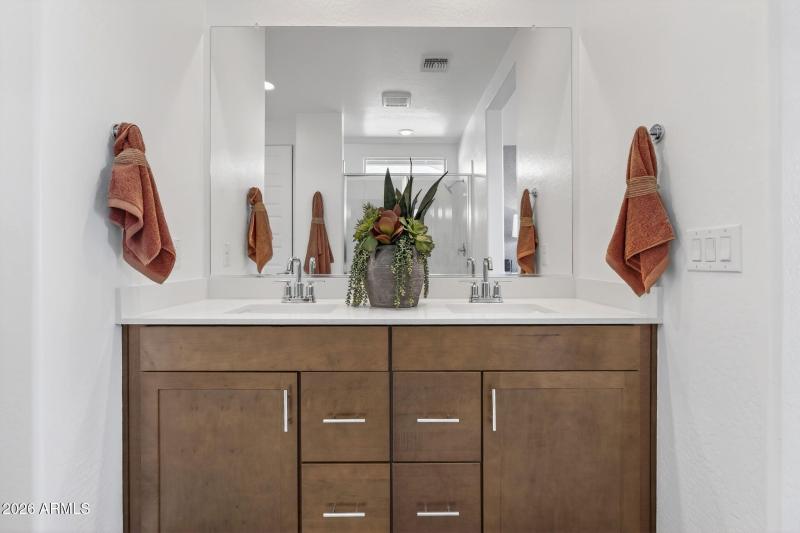 28-web-or-mls-61S 83rd Cir