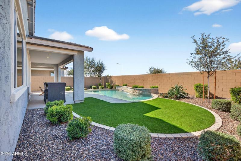 50-web-or-mls-68S 83rd Cir