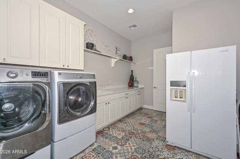 Laundry Room2