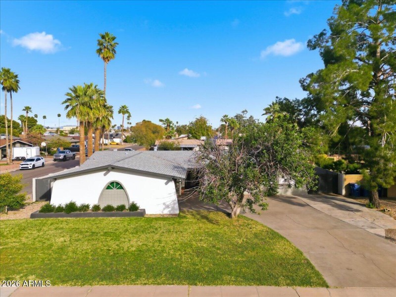 02-Aerial Front of Home