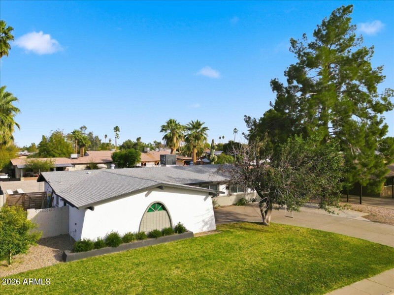 03-Aerial Front of Home