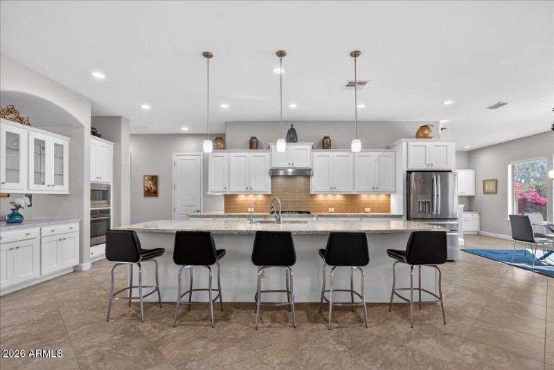 20-18107 W Acacia Dr_RedHogMedia