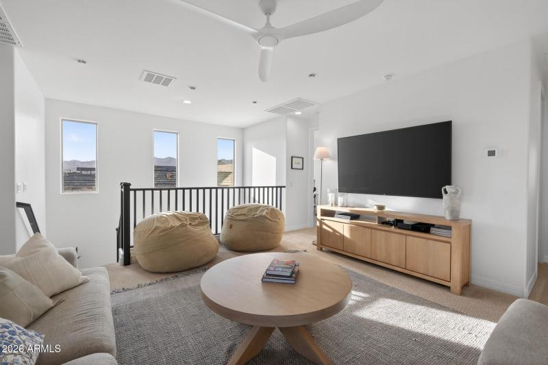 43_20076_W_Campbell_Ave43_mls