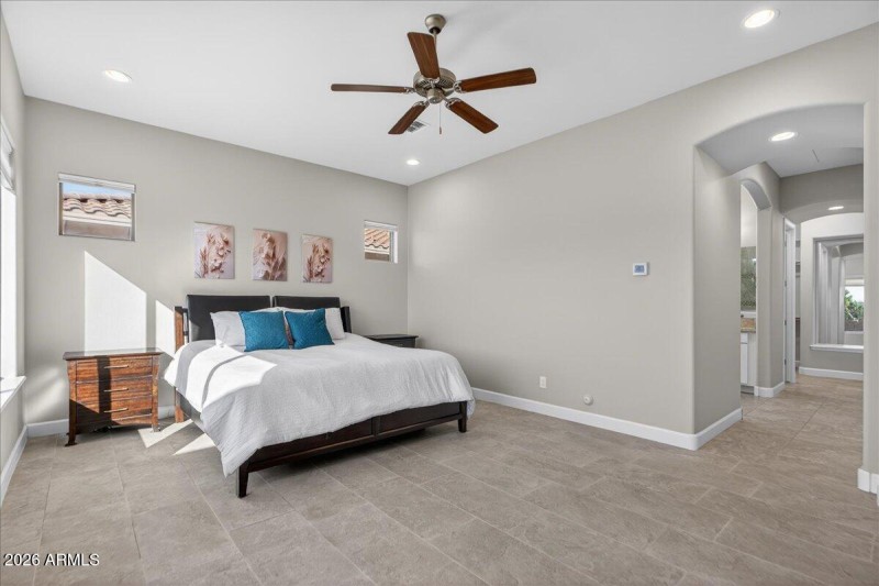 33-18107 W Acacia Dr_RedHogMedia