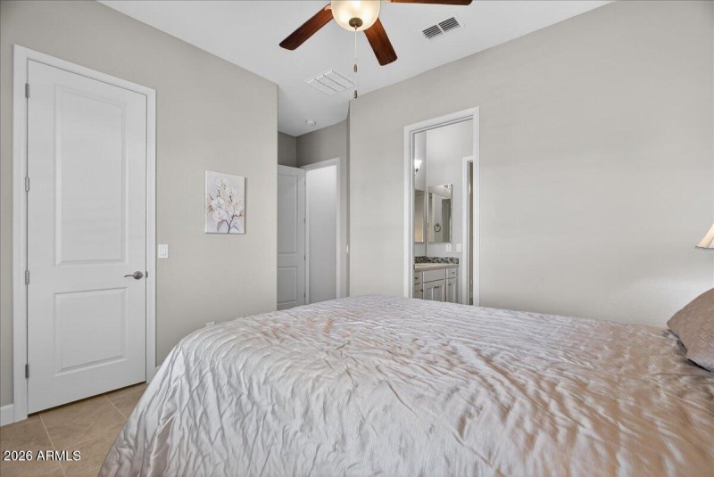 41-18107 W Acacia Dr_RedHogMedia