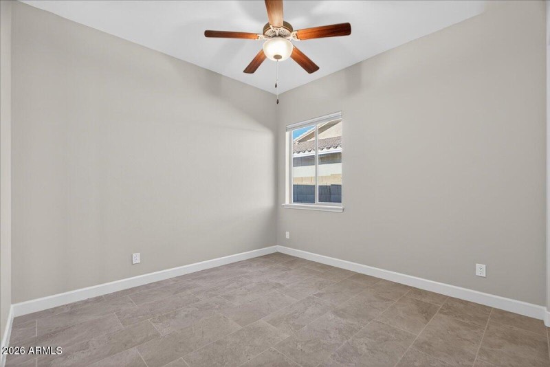 44-18107 W Acacia Dr_RedHogMedia