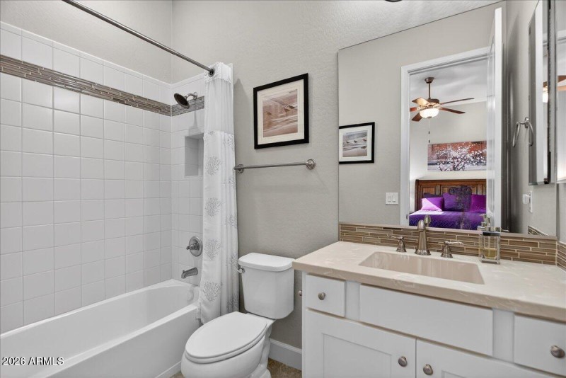 50-18107 W Acacia Dr_RedHogMedia