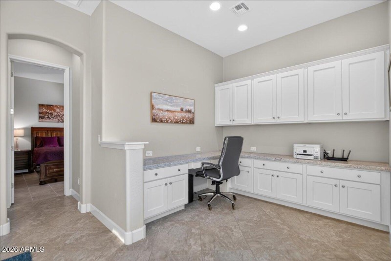 51-18107 W Acacia Dr_RedHogMedia