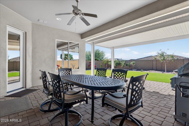 54-18107 W Acacia Dr_RedHogMedia