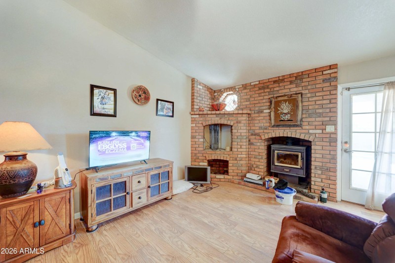 1413 S Norwalk Cir-11