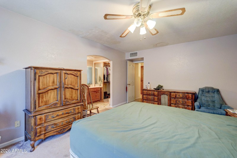 1413 S Norwalk Cir-15