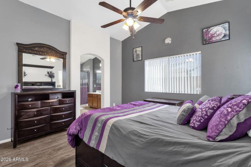 22-web-or-mls-4629-w-carson-rd