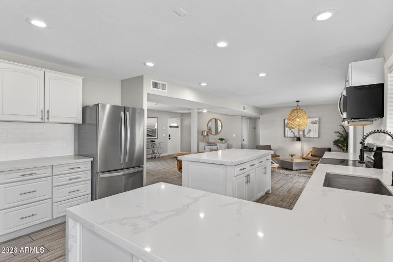 14-web-or-mls-13E Cactus Rd (2)