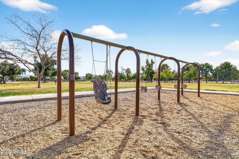 74-web-or-mls-37E Cactus Rd