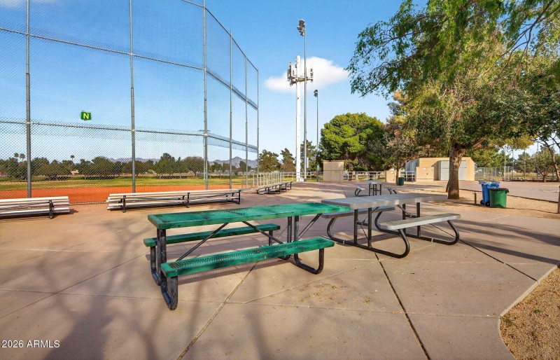 78-web-or-mls-40E Cactus Rd