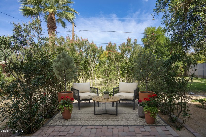 1550 E CHEERY LYNN Road