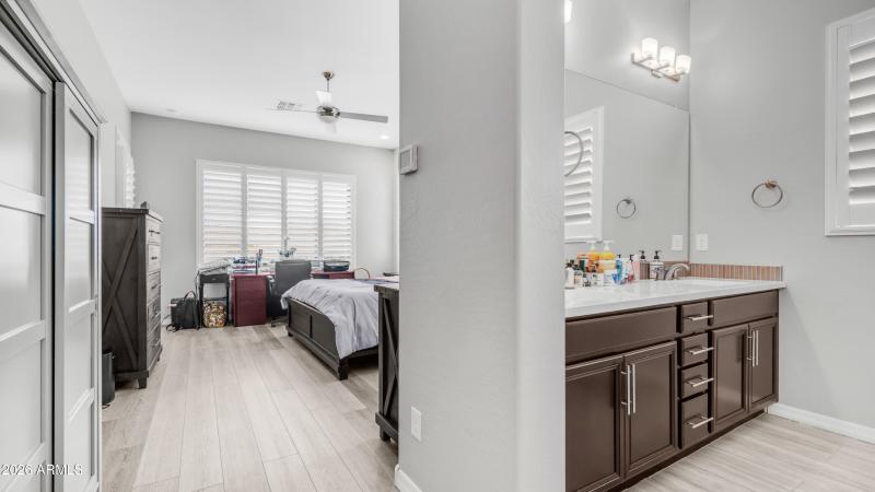 3756 E Wisteria Dr (11)