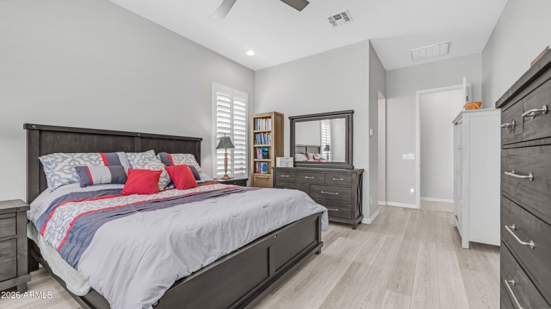 3756 E Wisteria Dr (13)