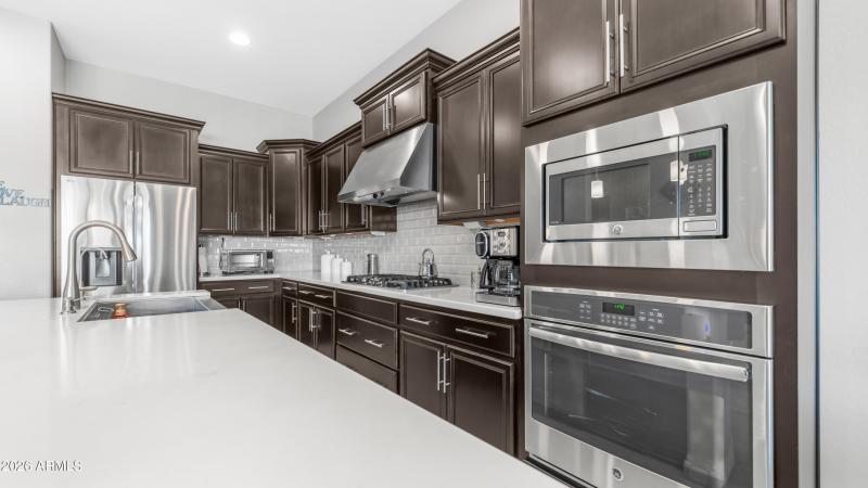 3756 E Wisteria Dr (25)