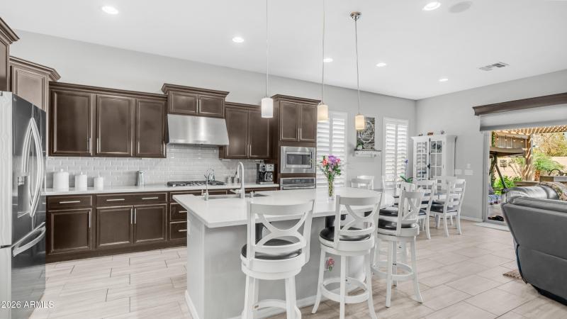 3756 E Wisteria Dr (27)