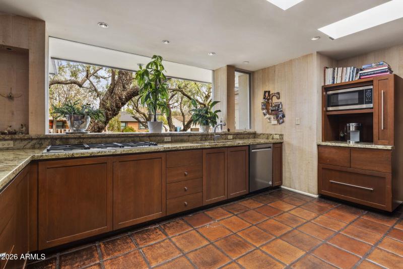 Contemporary kitchen