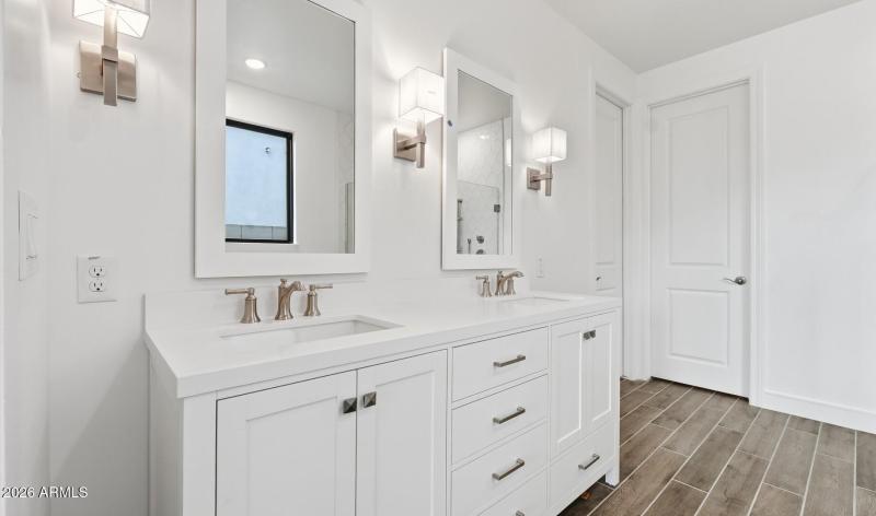 Viviendo Lot #26 Primary Bath (1) (Large