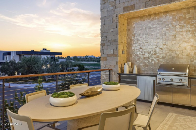 041_Twilight Covered Balcony BBQ