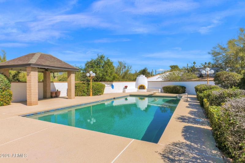 35' Diving Pool, Shady Gazebo, Fireplace