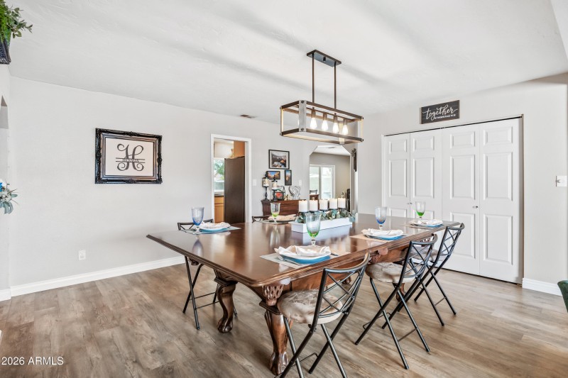 LUXURY VINYL FLOORING