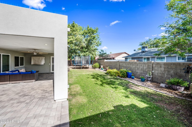 LANDSCAPED W/AUTO TIMERS