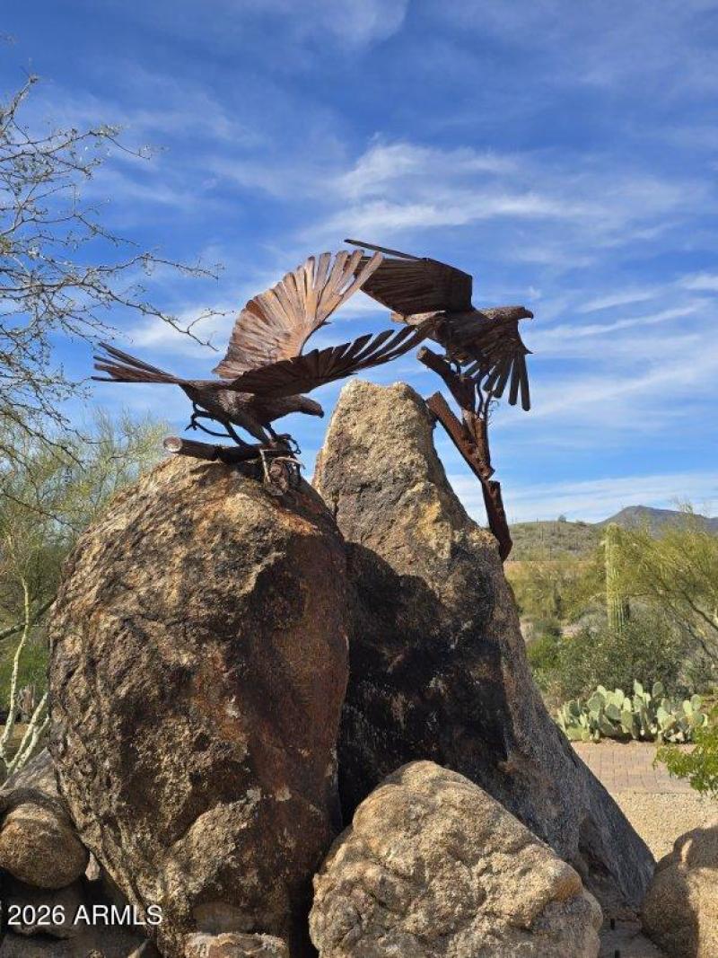 6601 E Willow Springs Ln N