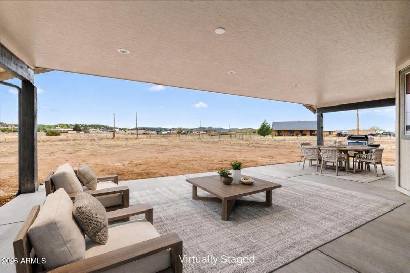 Tatanka patio staged